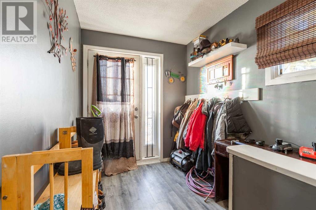 126 3 Street, Stirling, Alberta  T0K 2E0 - Photo 3 - A2186421