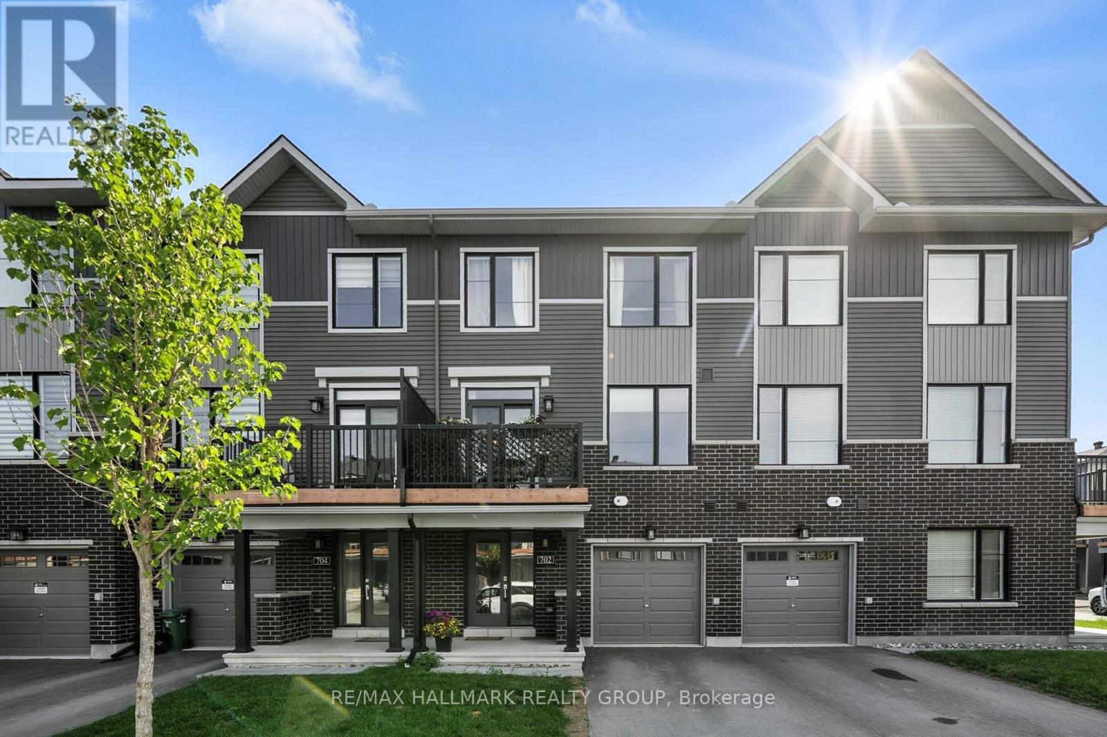 Property at 702 CONFLUENCE WALK image 1