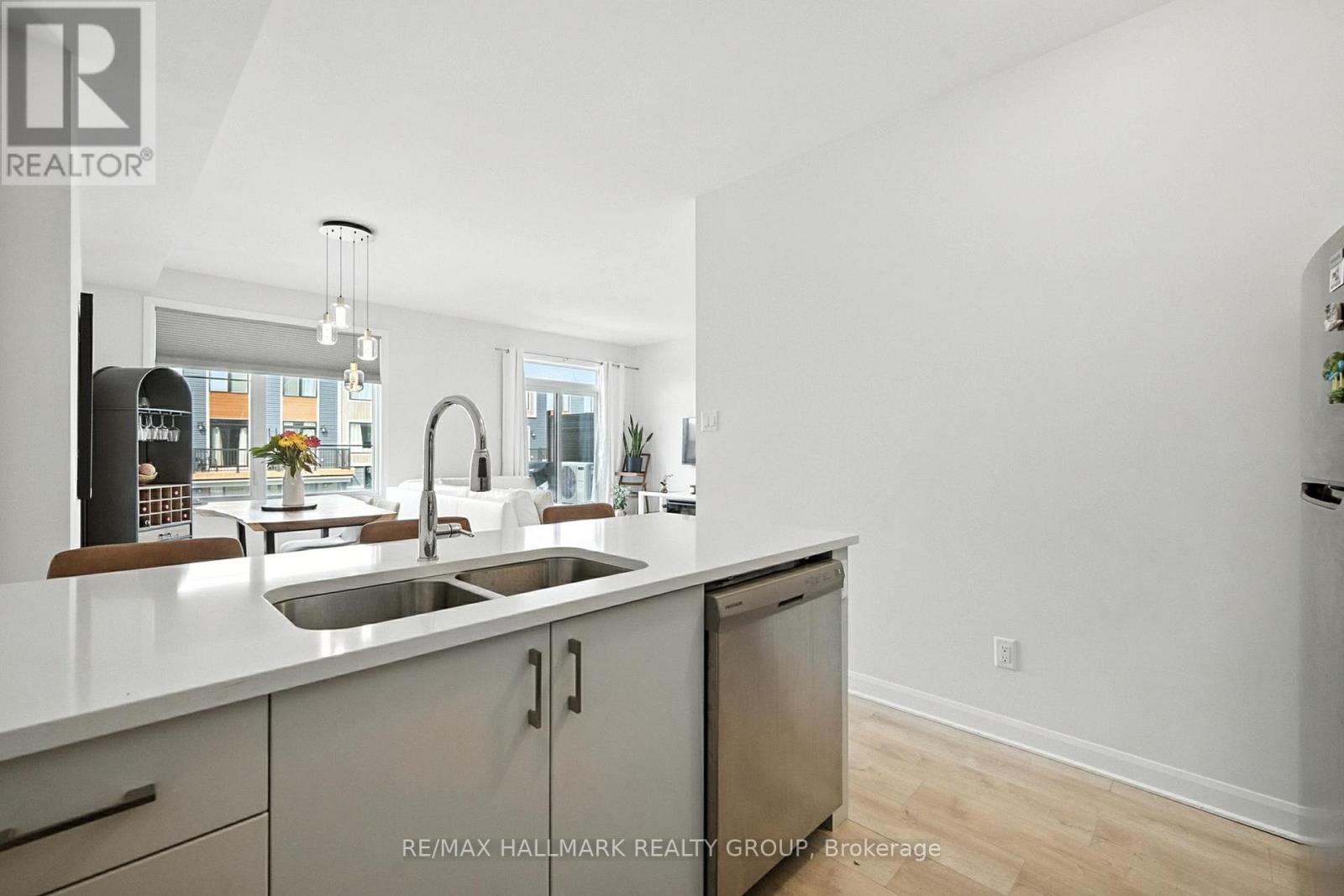 702 Confluence Walk, Ottawa, Ontario  K4A 5M6 - Photo 17 - X12298998