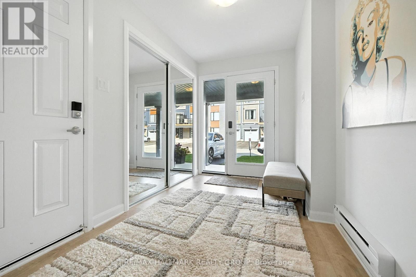Property at 702 CONFLUENCE WALK image 4