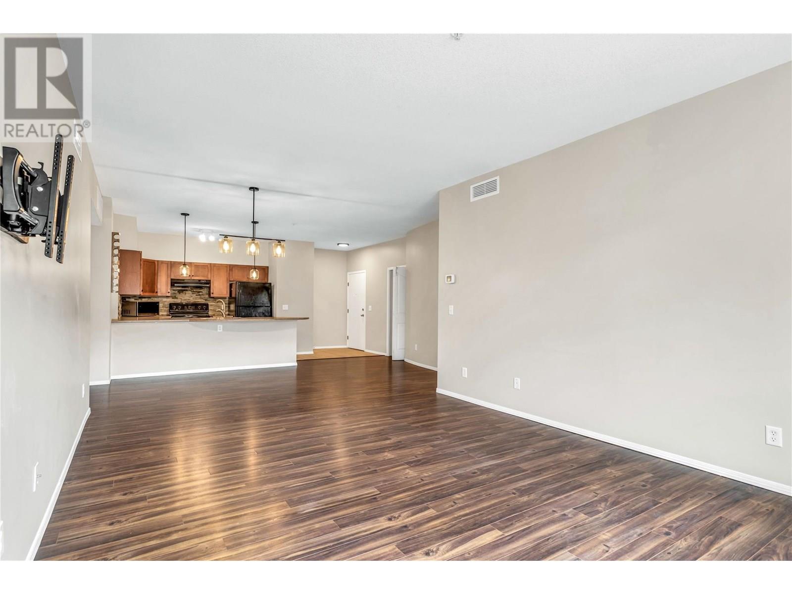 3168 Via Centrale Unit# 1102, Kelowna, British Columbia  V1V 2R6 - Photo 12 - 10354245