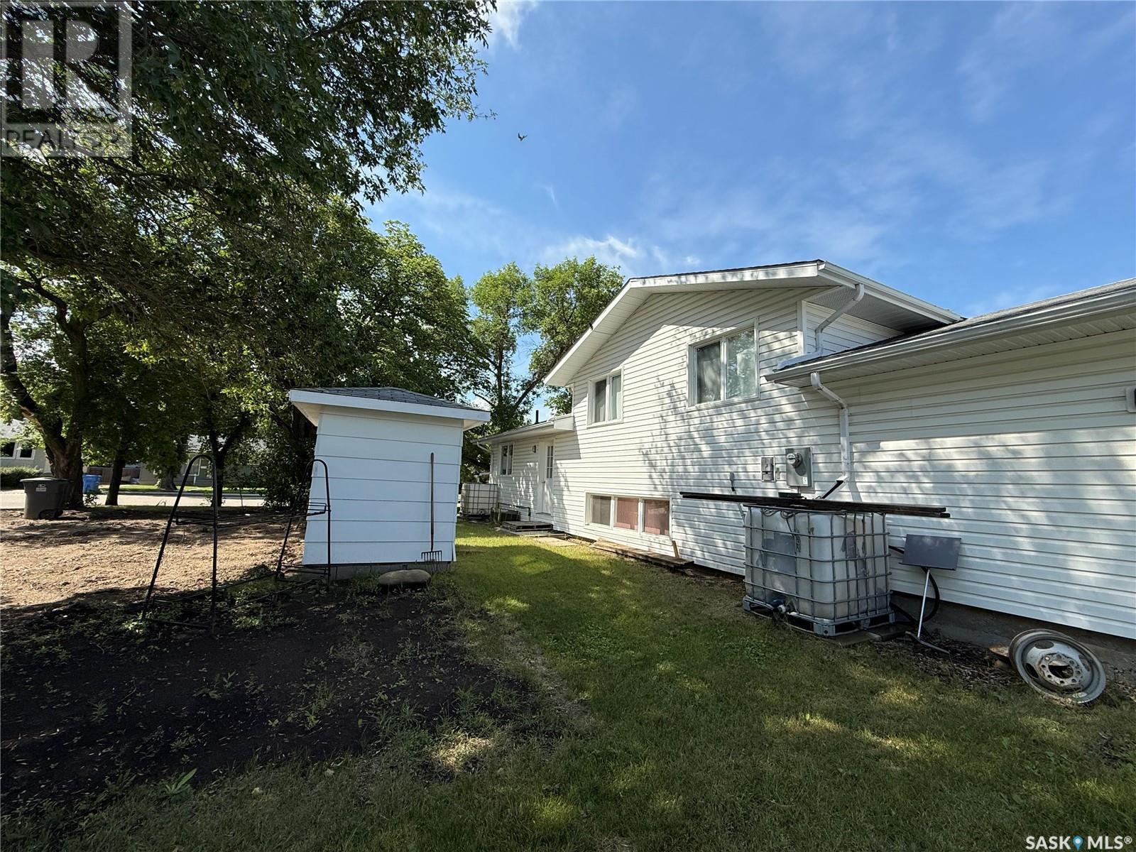 633 Henry Street, Estevan, Saskatchewan  S4A 1M9 - Photo 4 - SK013361
