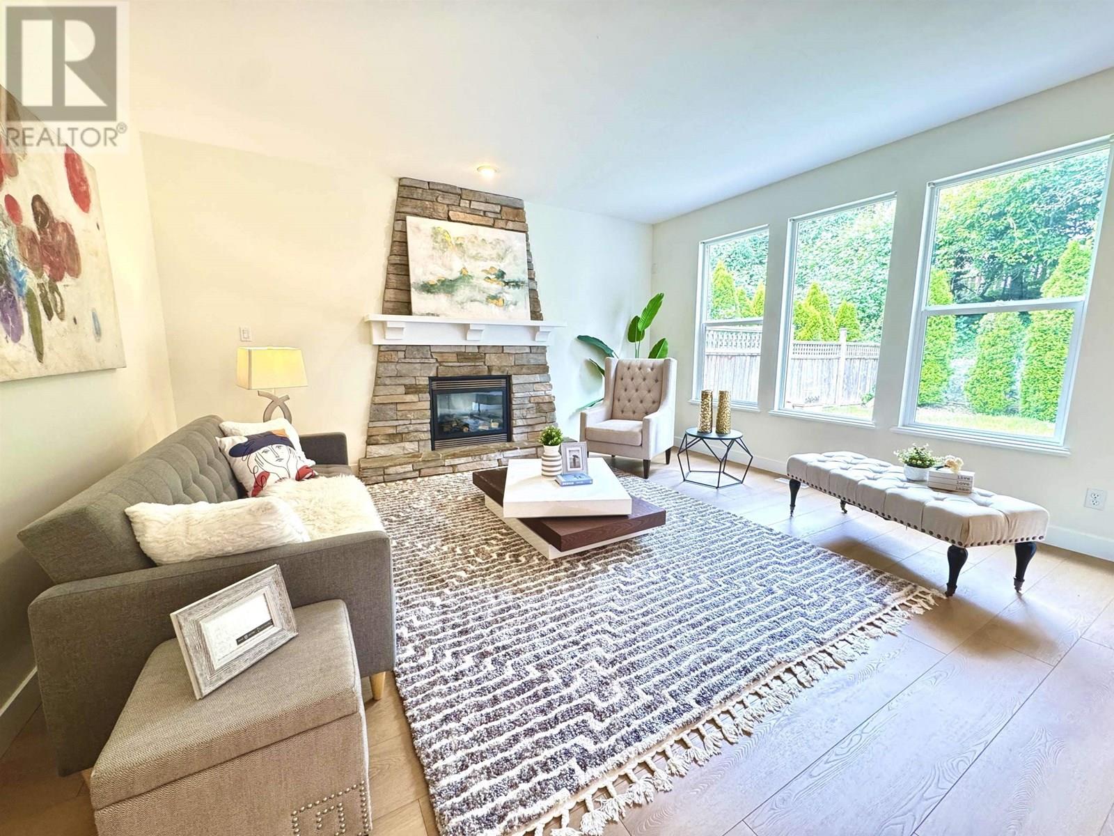 99 Maple Drive, Port Moody, British Columbia  V3E 2Y2 - Photo 3 - R3029351