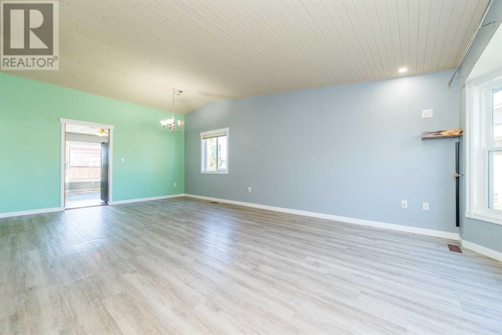 Property at 9625 64 Avenue image 5