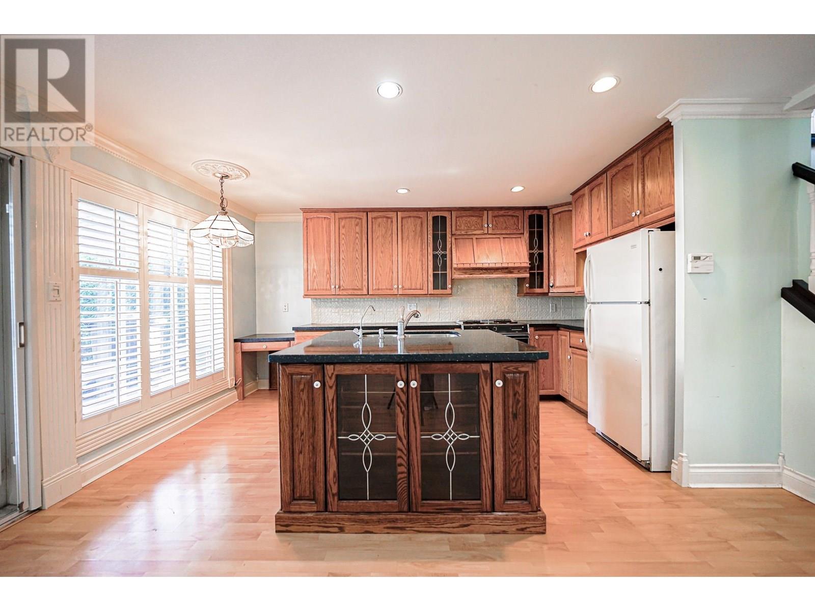 Property at 3220 GARDEN CITY ROAD image 5