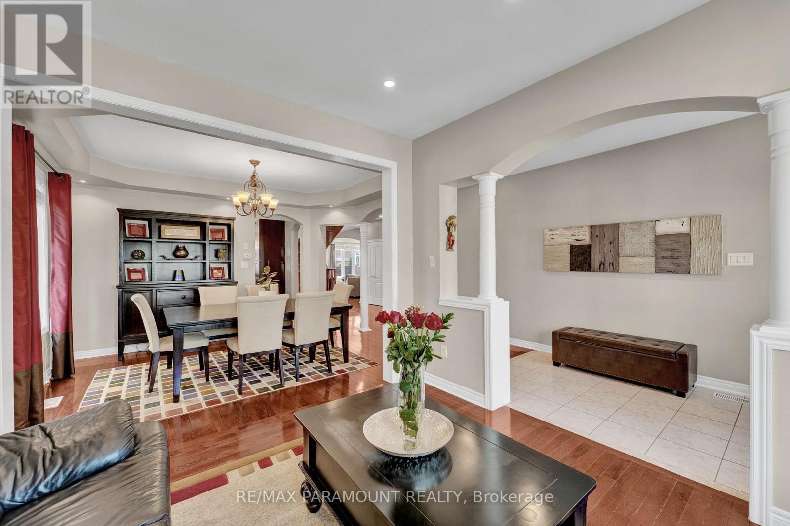 8 Eaglelanding Drive, Brampton, Ontario  L6P 2T7 - Photo 7 - W12299026