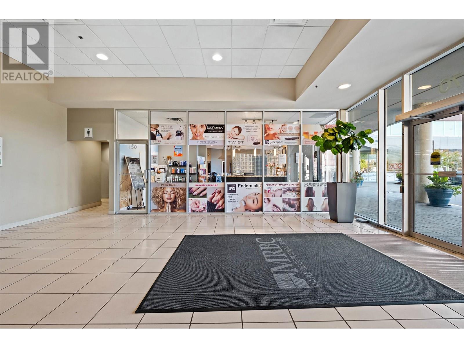 22470 Dewdney Trunk Road, Maple Ridge, British Columbia  V2X 5Z6 - Photo 2 - C8070520