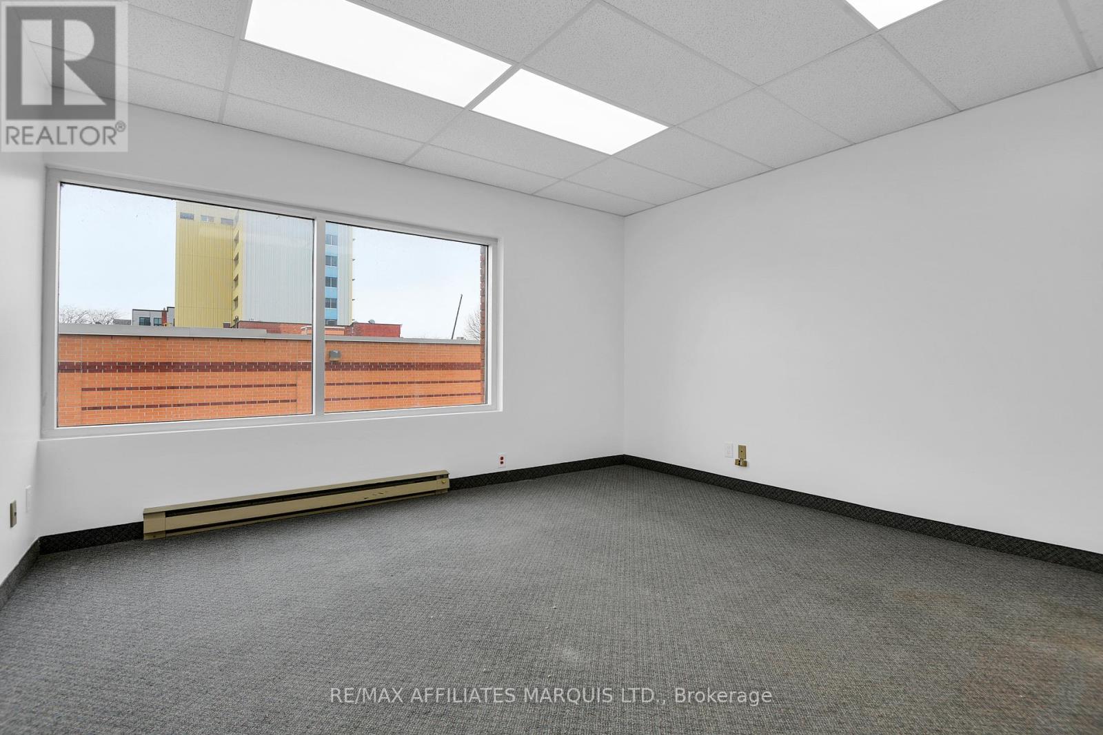 Upstairs/office Room 3 - 41 Second Street W, Cornwall, Ontario  K6J 1G3 - Photo 8 - X12299044