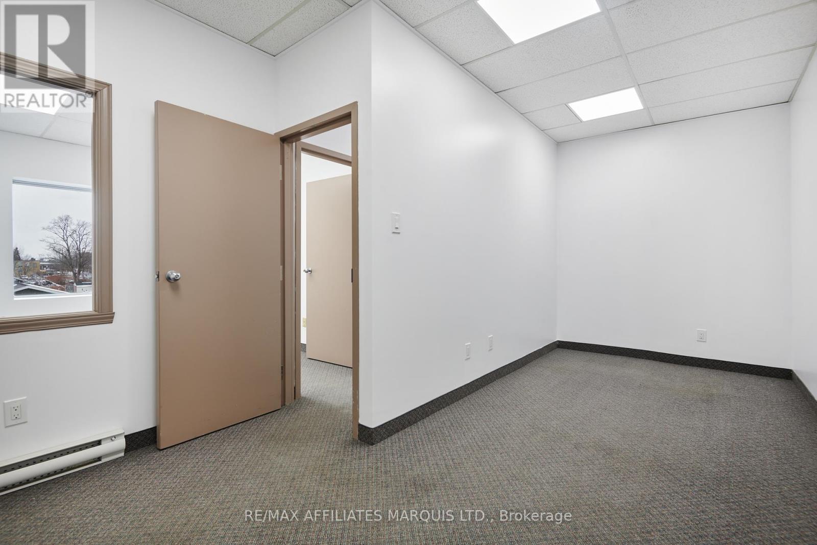 Upstairs/office Room 9 - 41 Second Street W, Cornwall, Ontario  K6J 1G3 - Photo 18 - X12299053