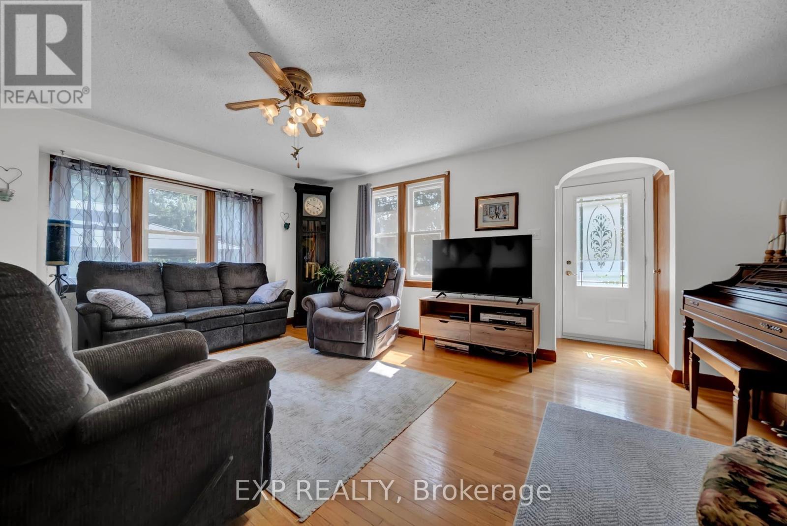3253 Tooley Road, Clarington, Ontario  L1E 2K7 - Photo 7 - E12299085
