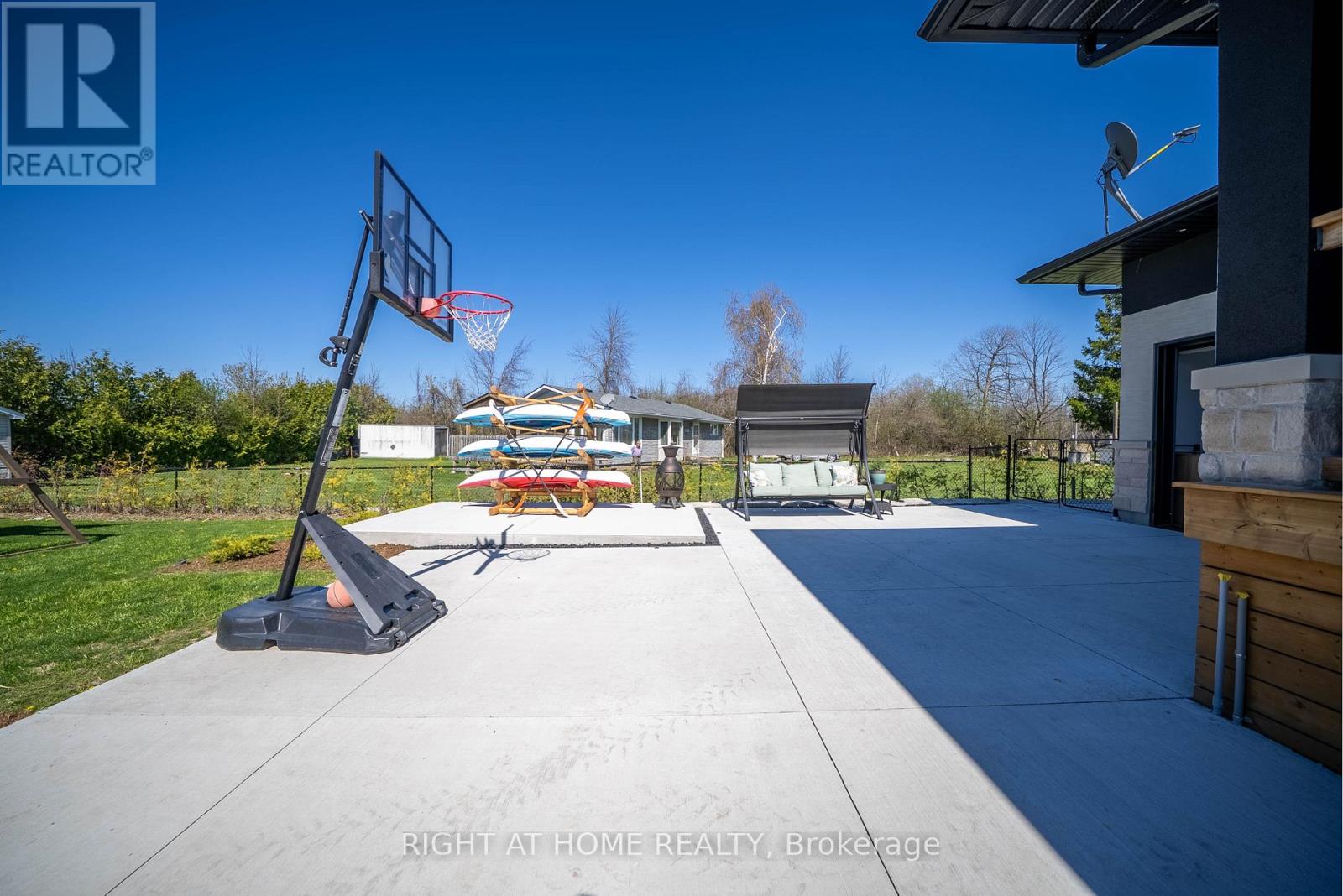 2906 Concession Rd A, Ramara, Ontario  L0K 1B0 - Photo 38 - S12299105
