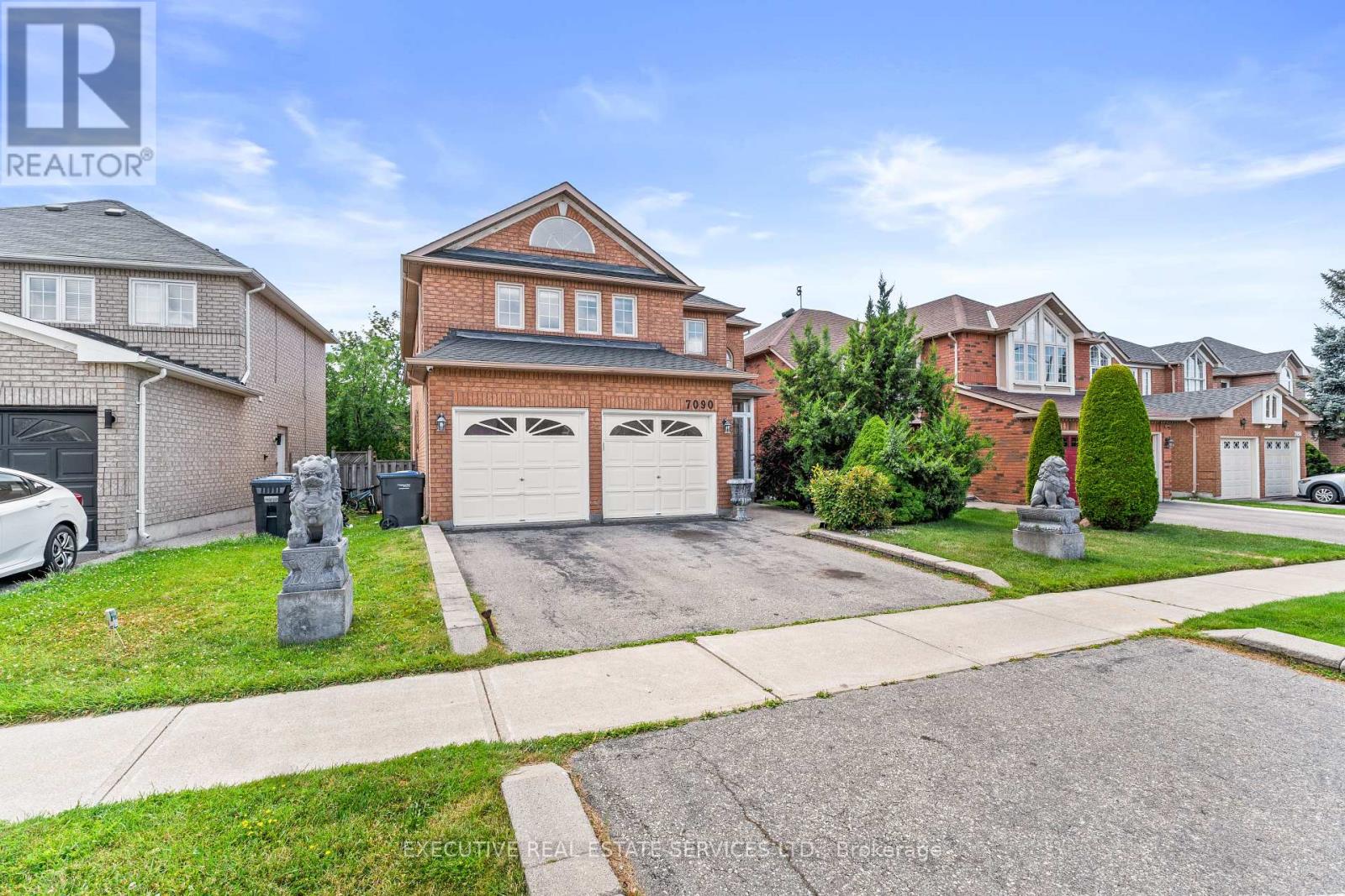 Property at 7090 TERRAGAR BOULEVARD image 2