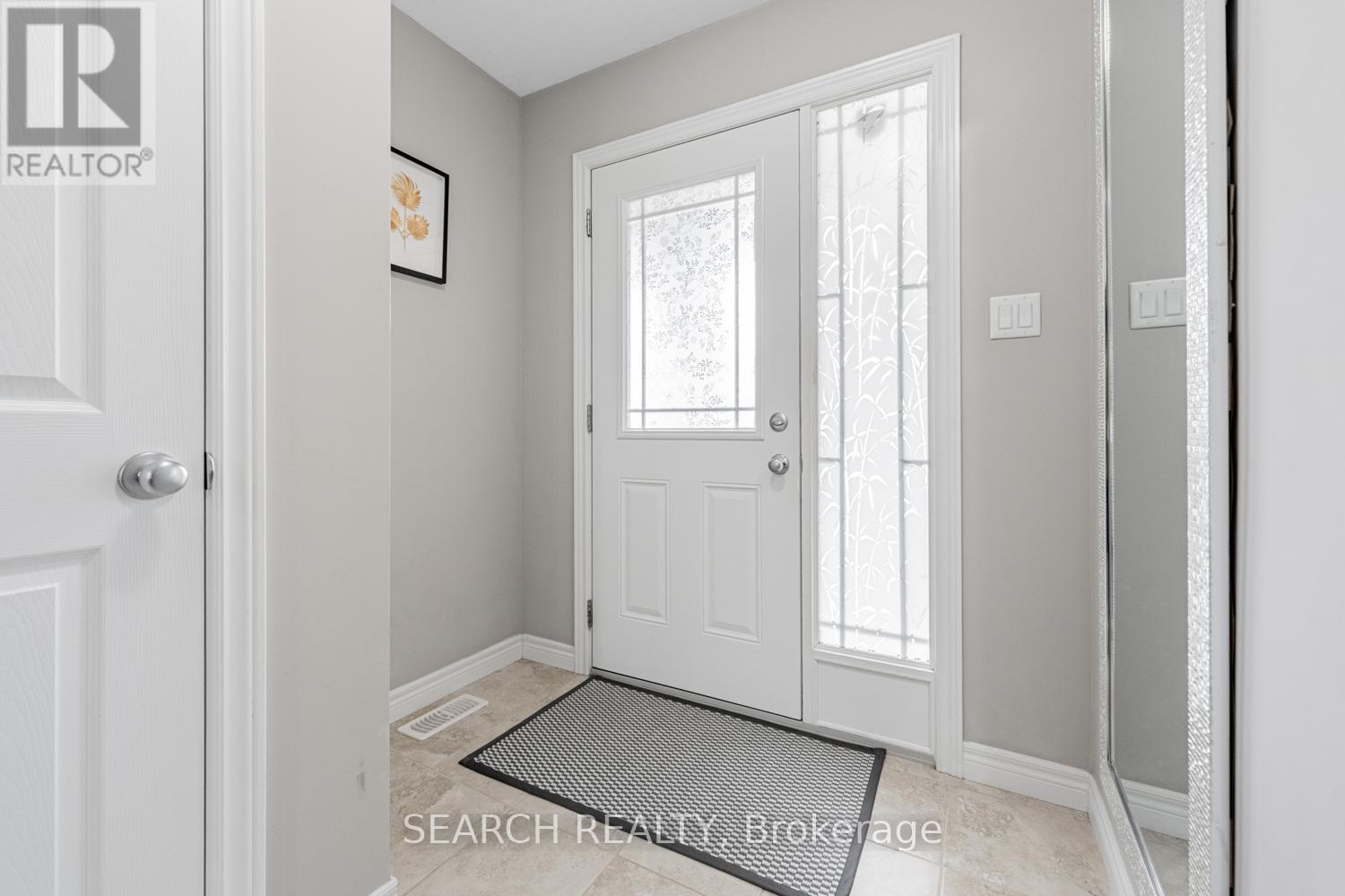 Property at 111 JOHN BRABSON CRESCENT image 4