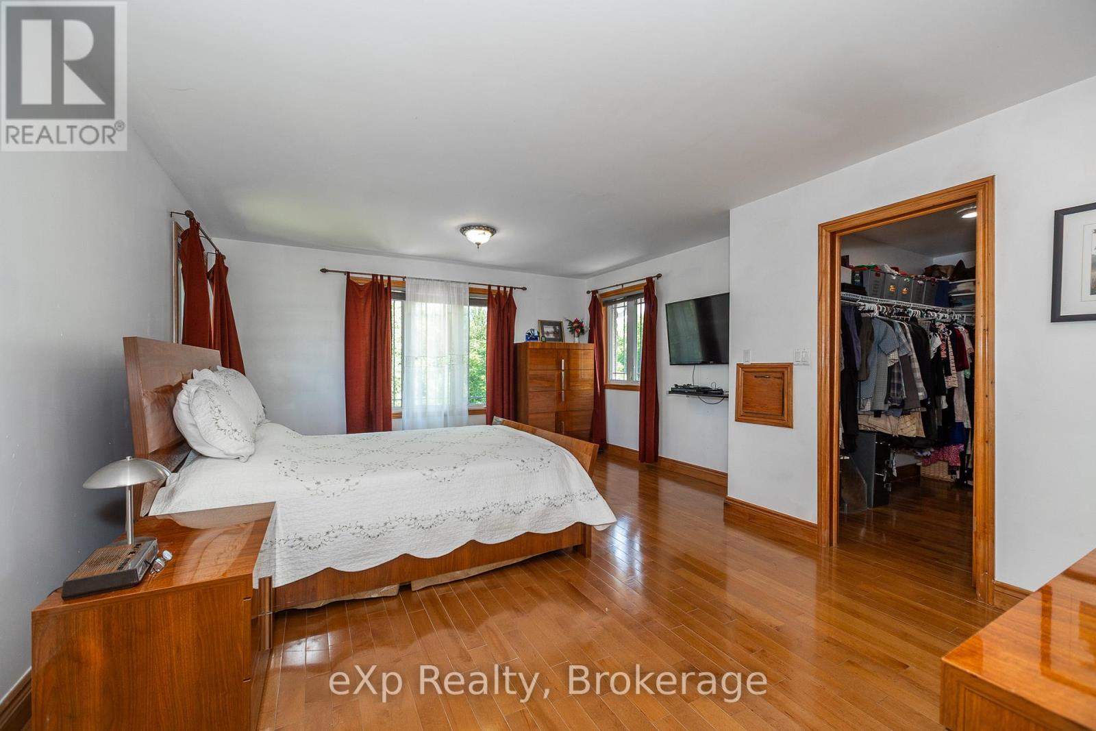 910 26th Street E, Owen Sound, Ontario  N4K 5N3 - Photo 19 - X12281731
