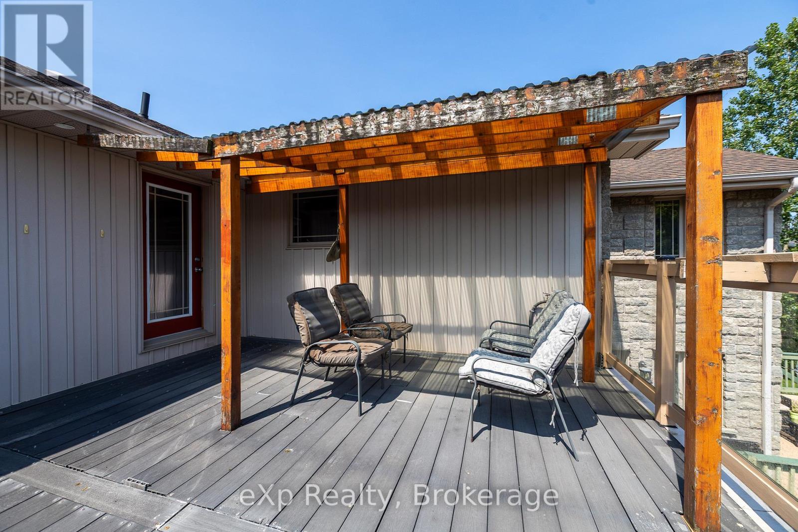 910 26th Street E, Owen Sound, Ontario  N4K 5N3 - Photo 32 - X12281731