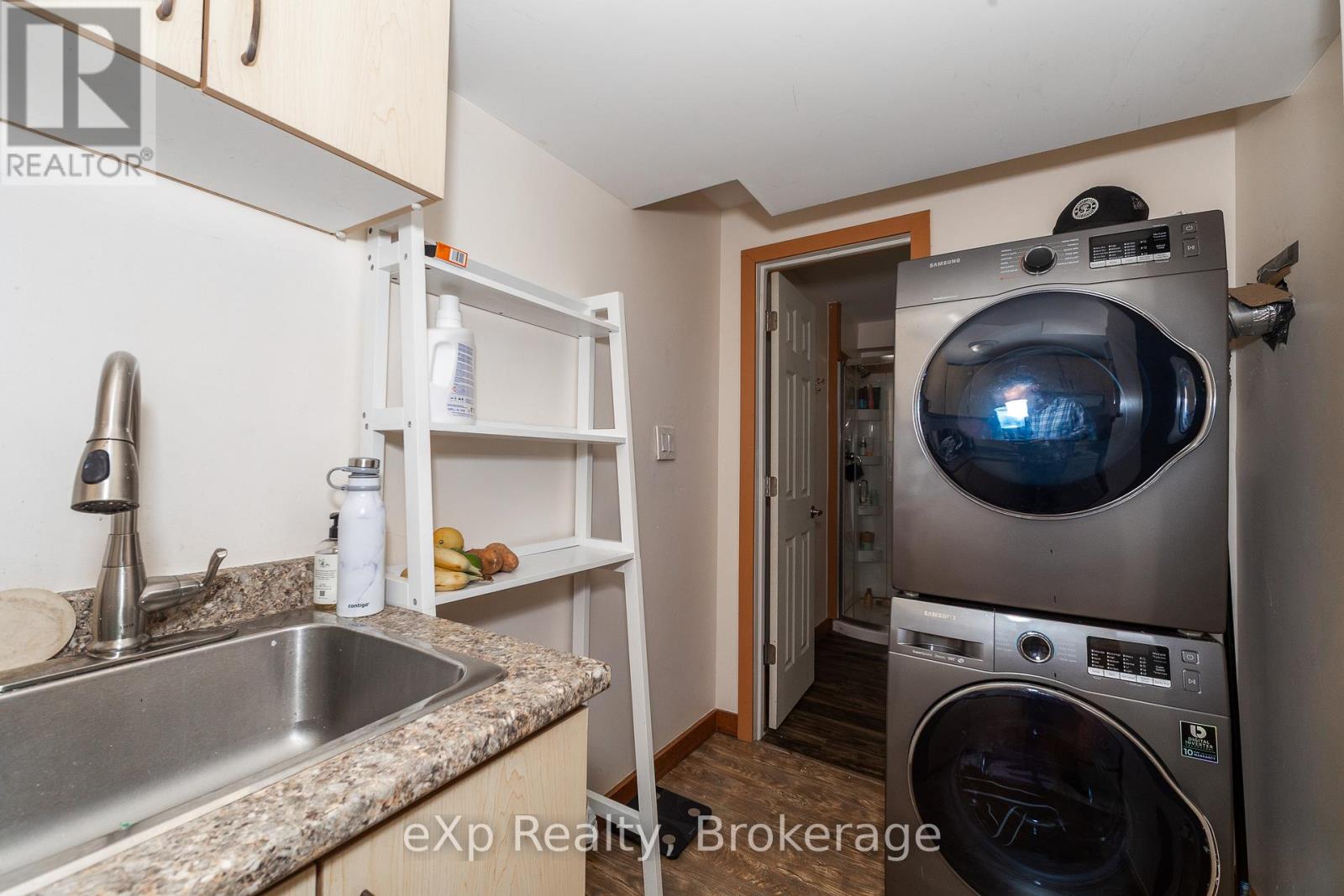 910 26th Street E, Owen Sound, Ontario  N4K 5N3 - Photo 36 - X12281731