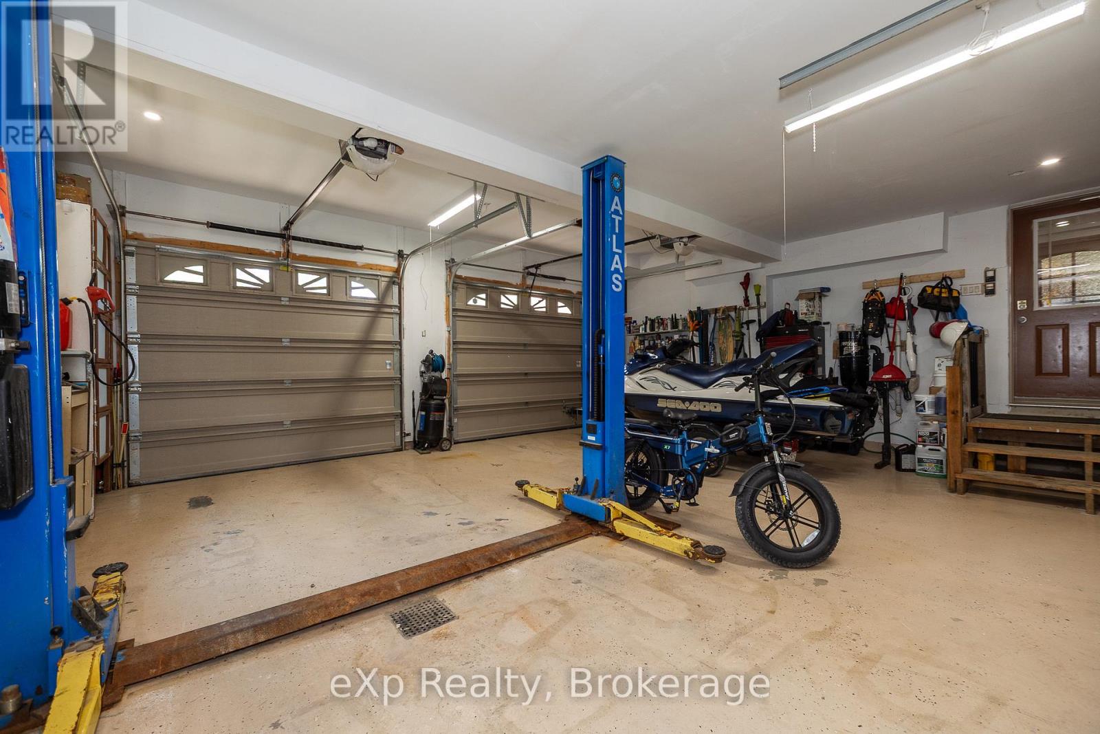 910 26th Street E, Owen Sound, Ontario  N4K 5N3 - Photo 34 - X12281731