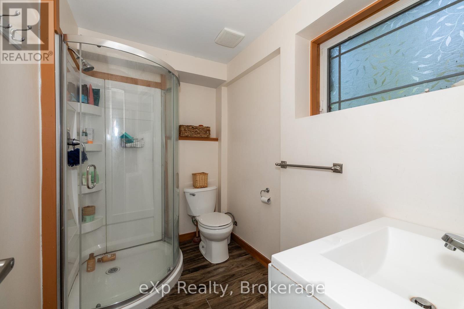 910 26th Street E, Owen Sound, Ontario  N4K 5N3 - Photo 38 - X12281731