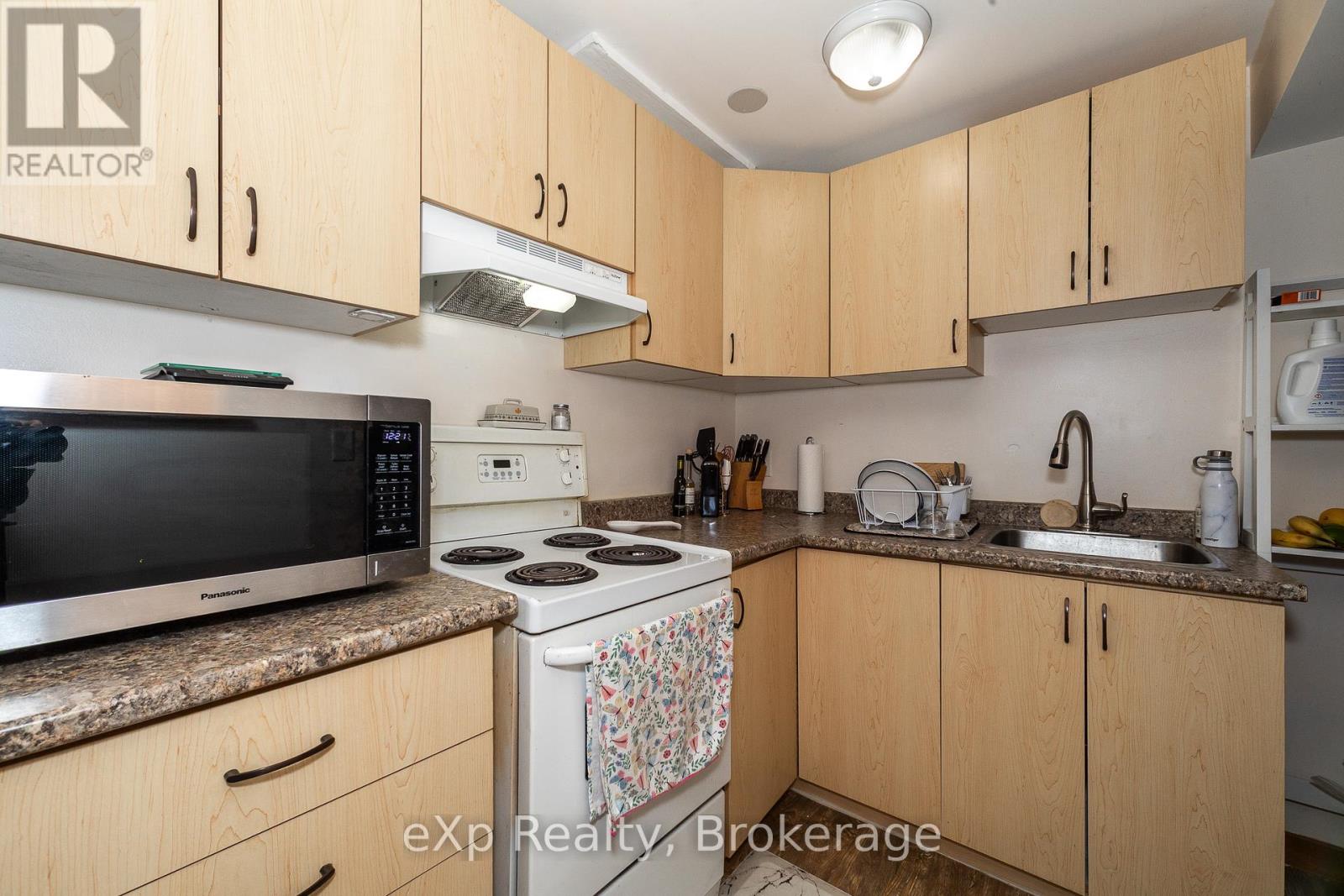 910 26th Street E, Owen Sound, Ontario  N4K 5N3 - Photo 35 - X12281731