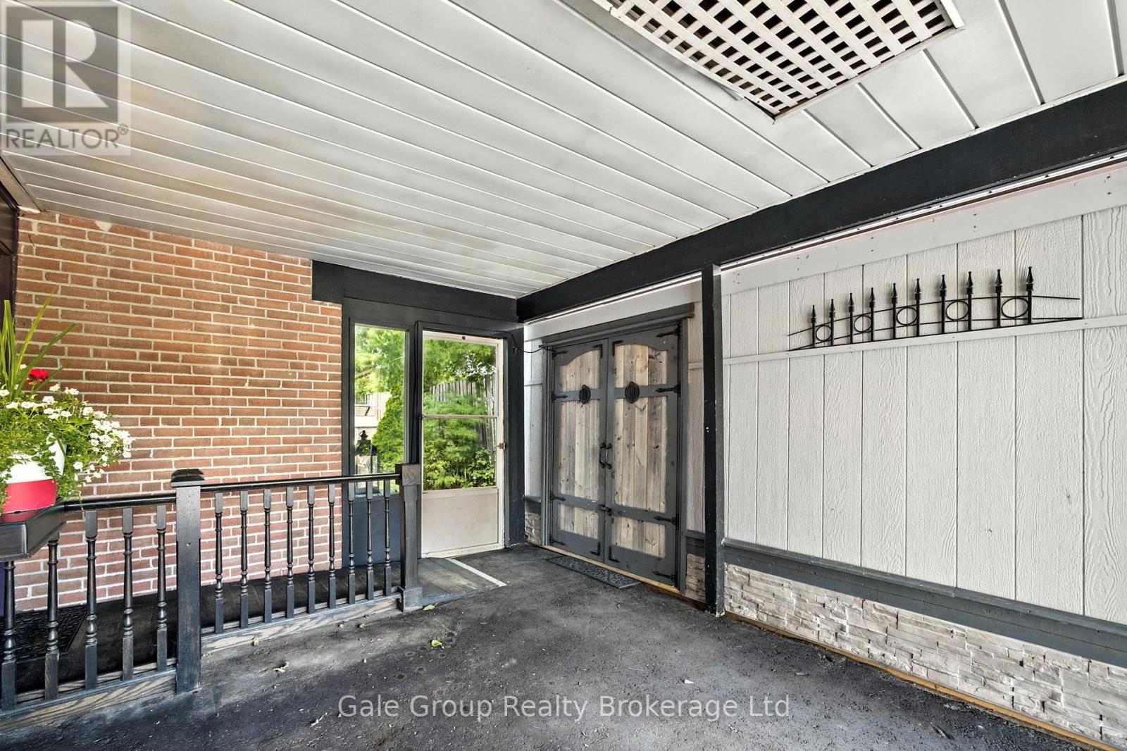 Property at 42 MOULTREY CRESCENT image 3