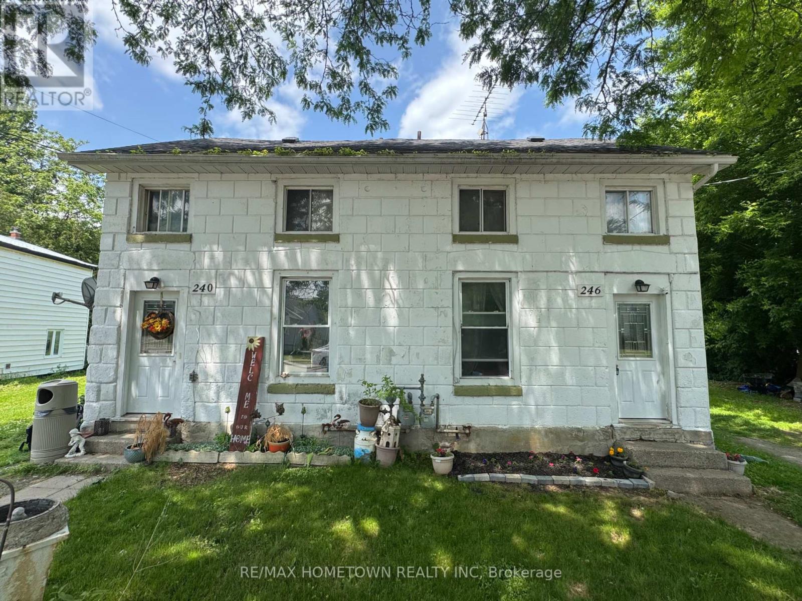 240-246 WOOD STREET E, Prescott, Ontario