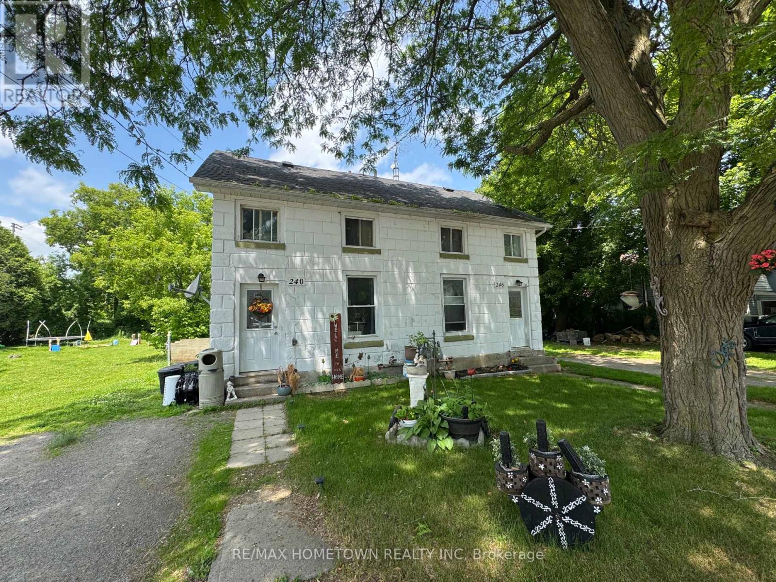 240-246 Wood Street E, Prescott, Ontario  K0E 1T0 - Photo 2 - X12072424