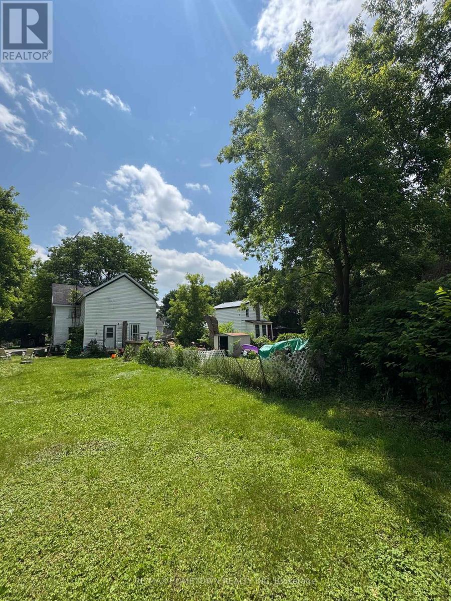 240-246 Wood Street E, Prescott, Ontario  K0E 1T0 - Photo 5 - X12072424