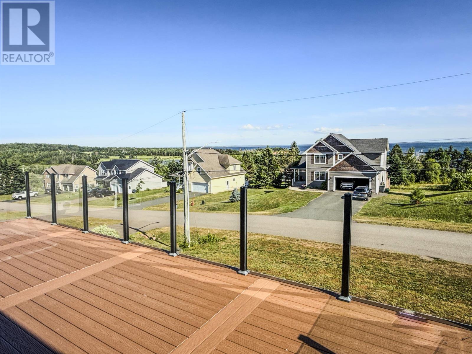 Property at 18 Paget Crescent image 4