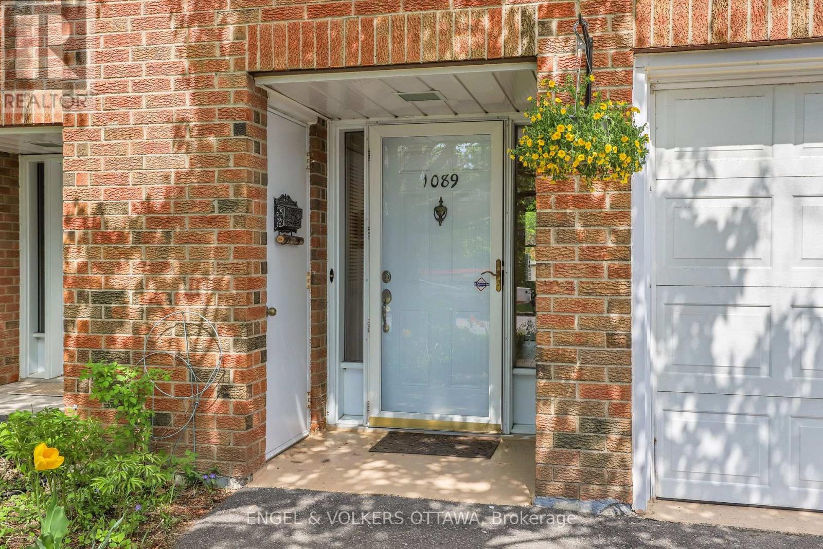 Property at 1089 BORDEN SIDE ROAD image 3