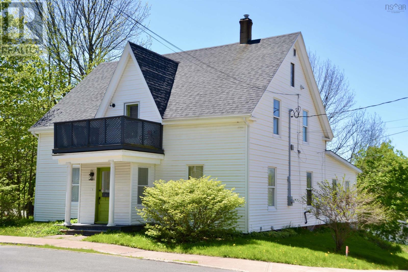 Property at 399 MacDonald Street image 1