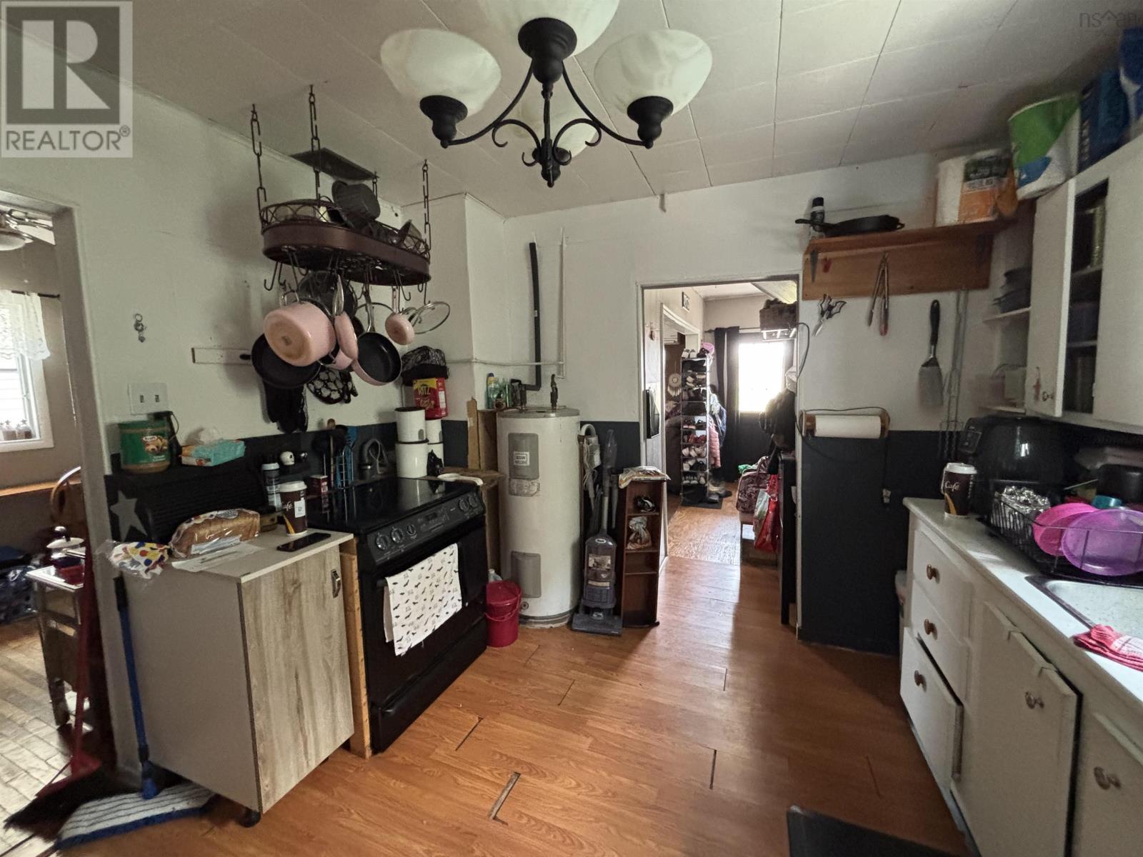 88 Faulkland Street, Pictou, Nova Scotia  B0K 1H0 - Photo 6 - 202518242