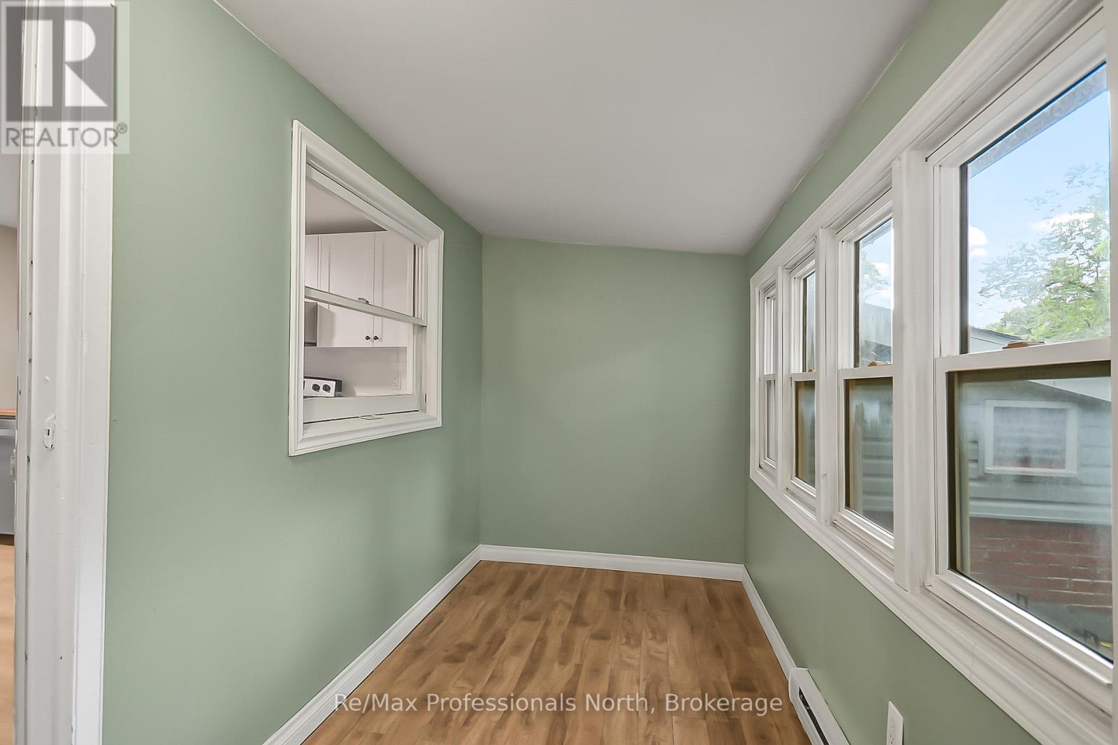 175 Sarah Street S, Gravenhurst, Ontario  P1P 1H7 - Photo 28 - X12299195