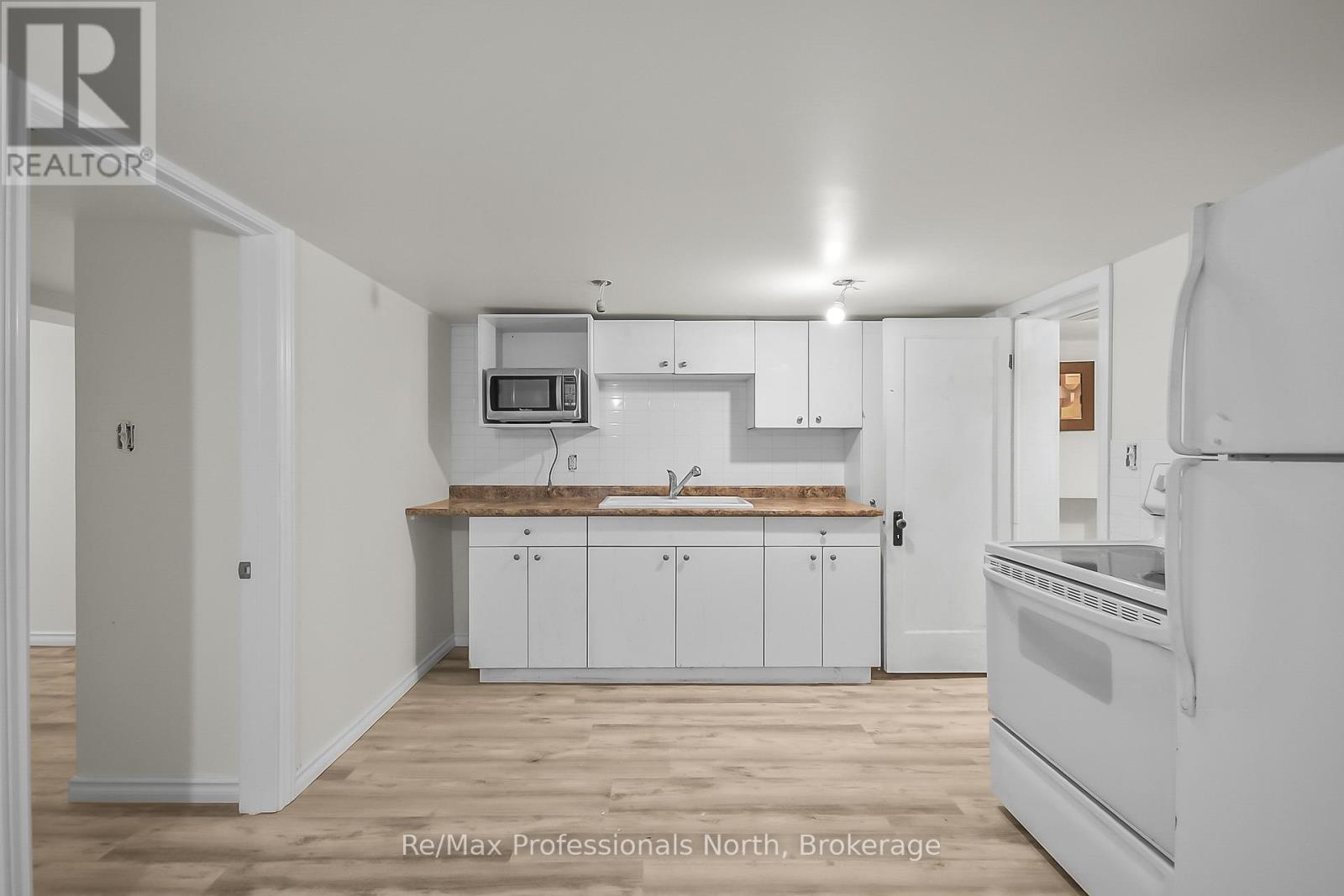 175 Sarah Street S, Gravenhurst, Ontario  P1P 1H7 - Photo 34 - X12299195