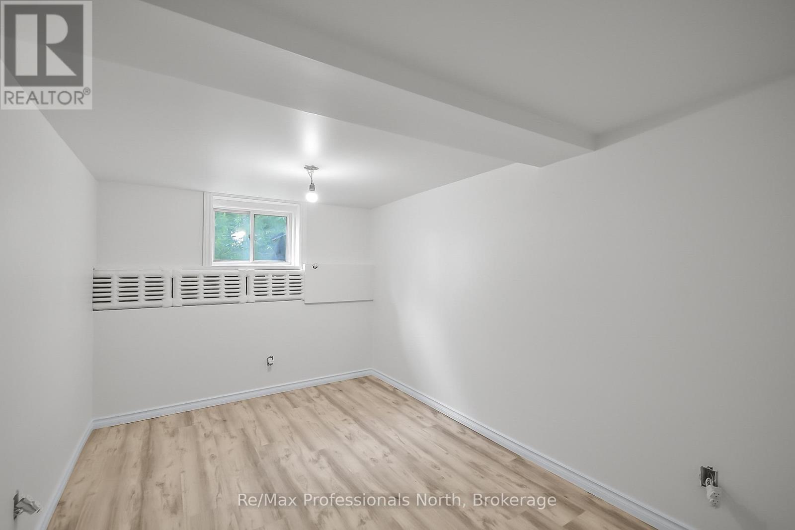 175 Sarah Street S, Gravenhurst, Ontario  P1P 1H7 - Photo 35 - X12299195