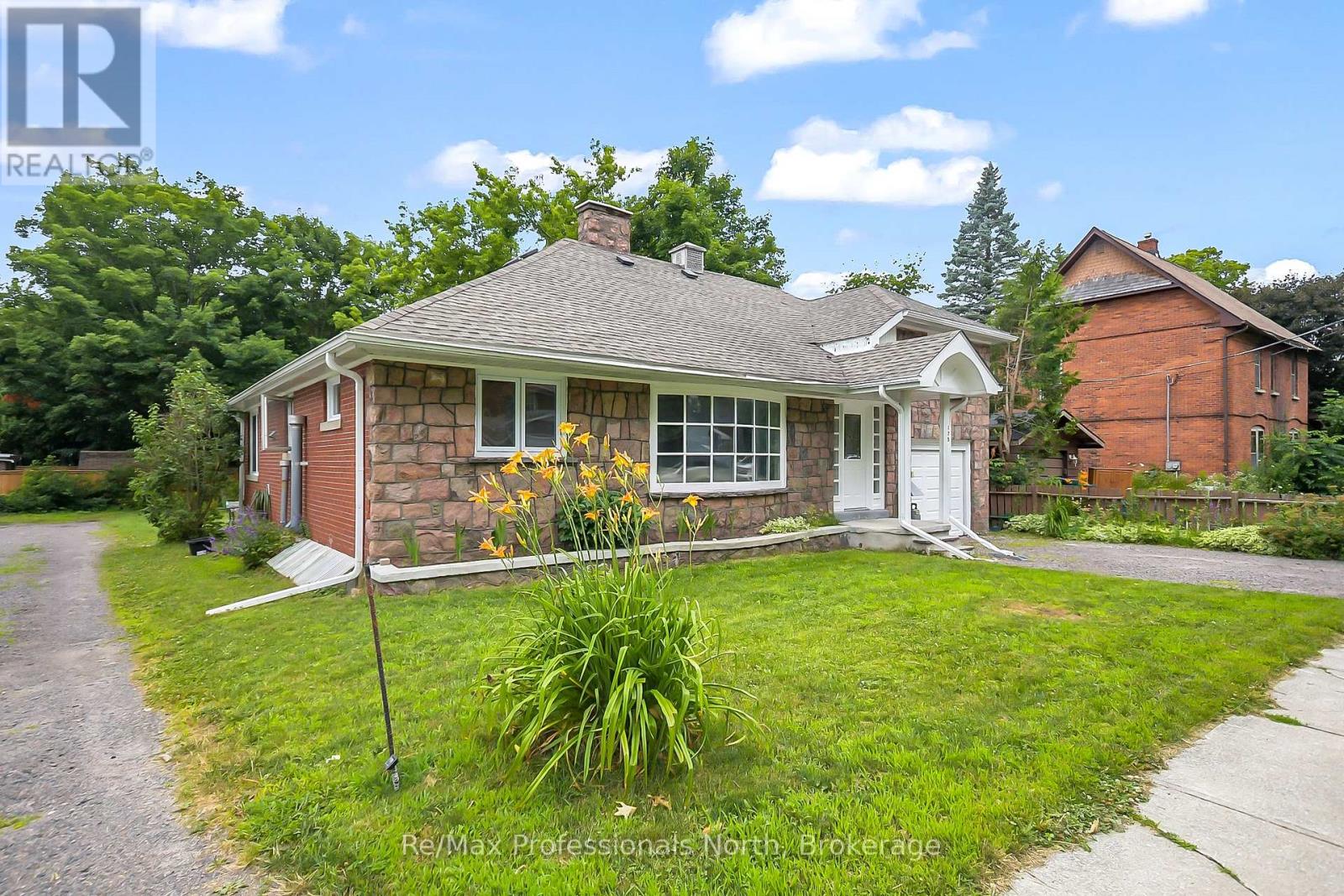 175 Sarah Street S, Gravenhurst, Ontario  P1P 1H7 - Photo 39 - X12299195