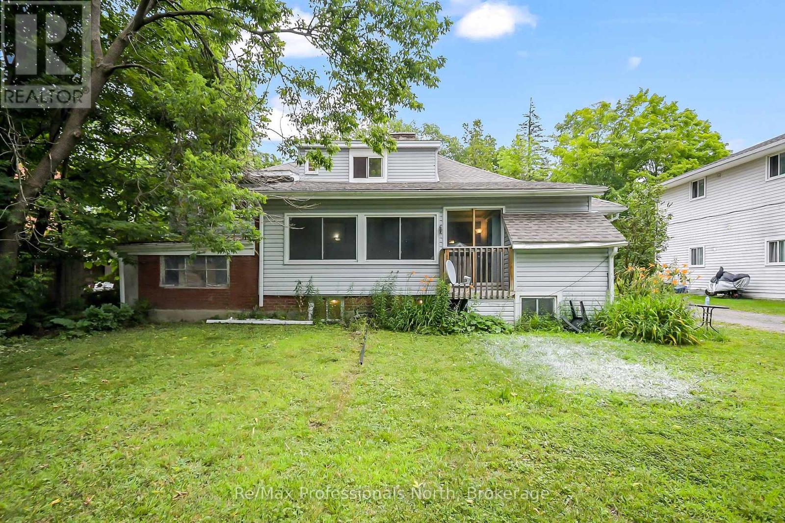 175 Sarah Street S, Gravenhurst, Ontario  P1P 1H7 - Photo 41 - X12299195