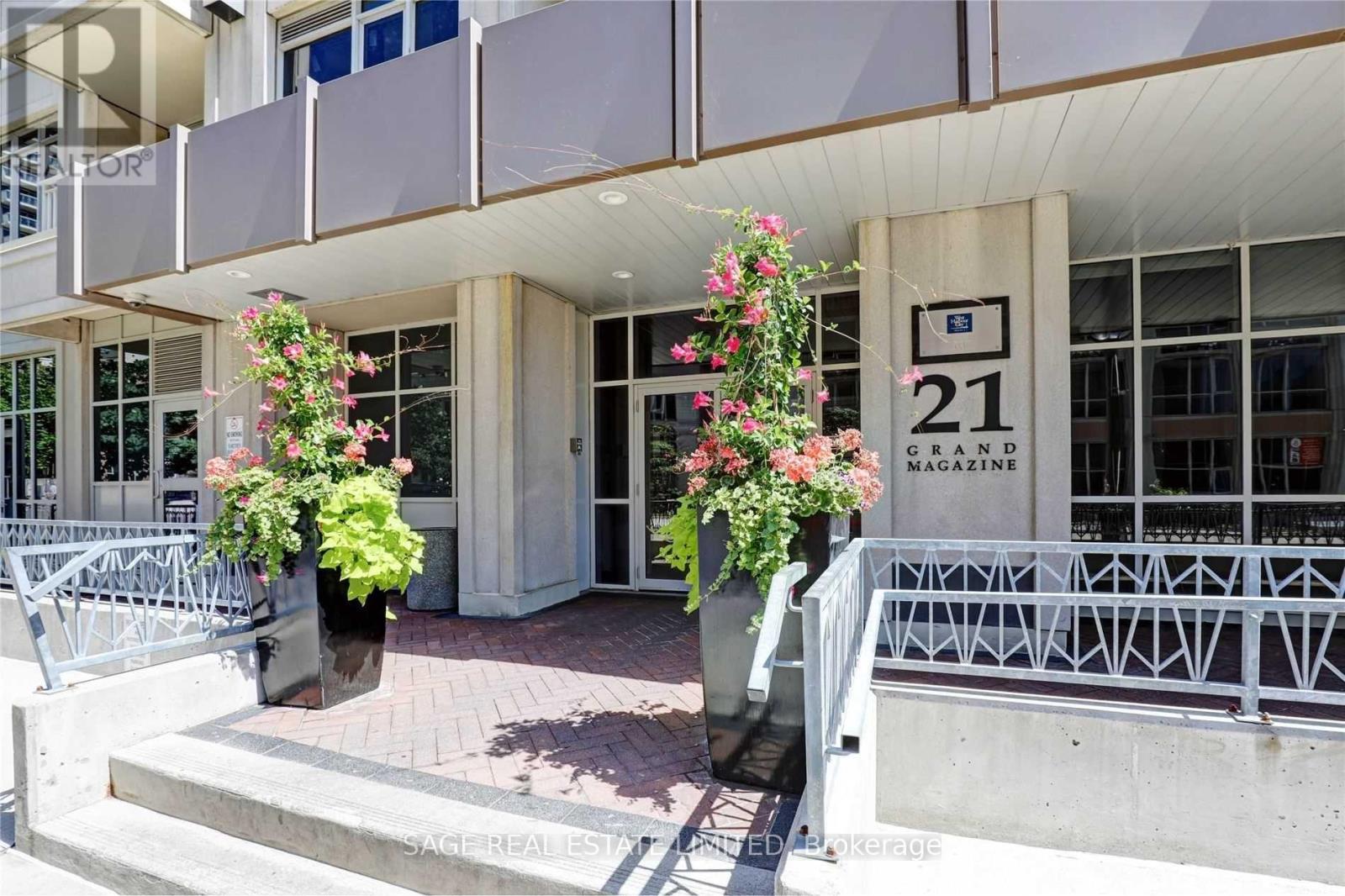 1609 - 21 Grand Magazine Street, Toronto, Ontario  M5V 1B5 - Photo 2 - C12299196