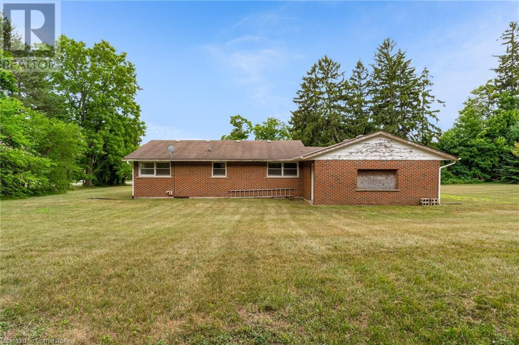Property at 489 MEMORIAL Drive image 5