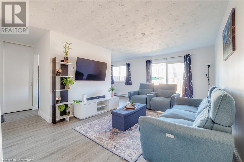 Property at 320 TRAYNOR Avenue Unit# 5 image 1