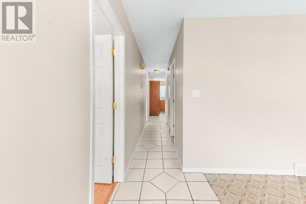 1292 2nd Avenue, Fernie, British Columbia  V0B 1M0 - Photo 17 - 10356706