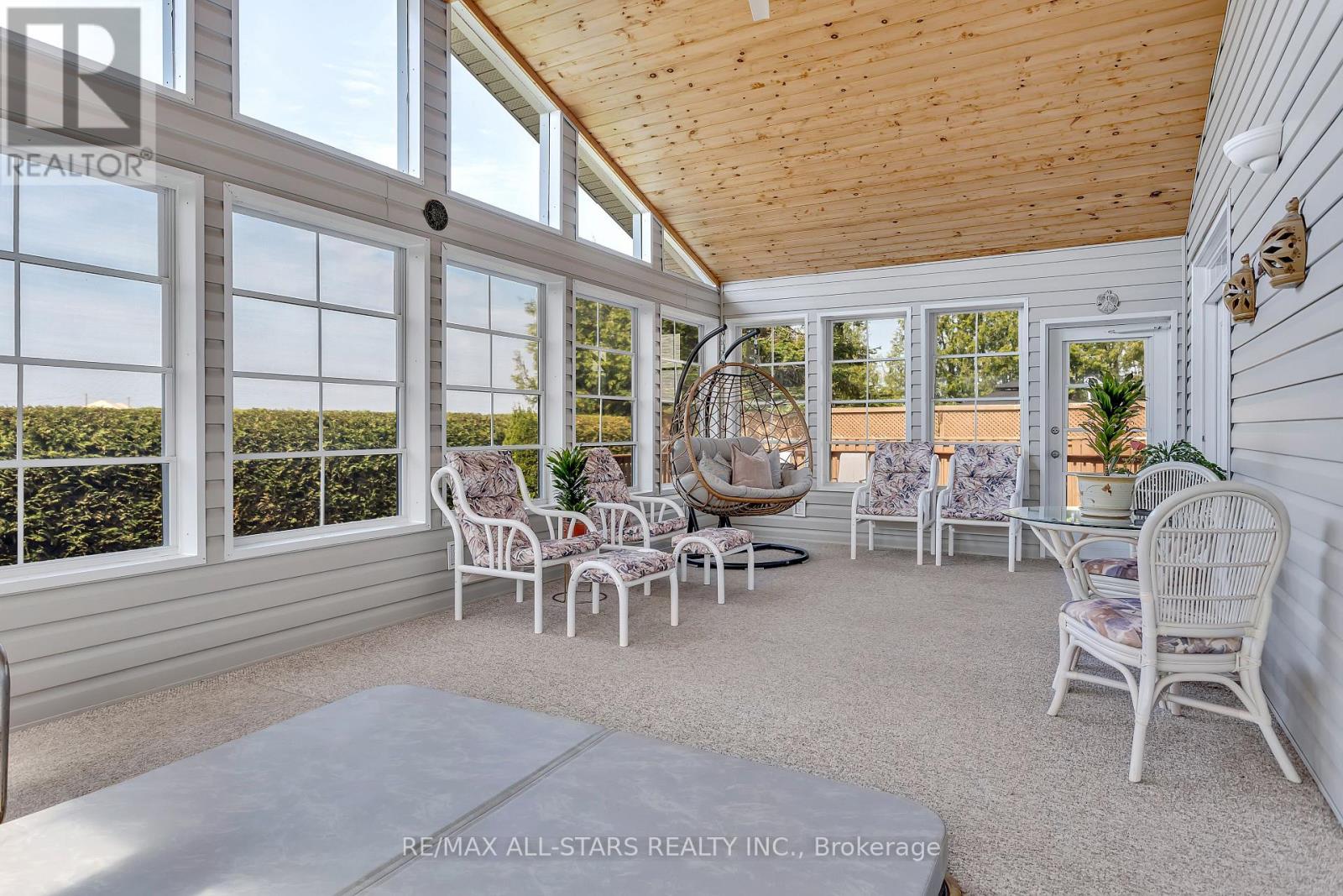 25 Sylvester Drive, Kawartha Lakes (Lindsay), Ontario  K9V 6E7 - Photo 13 - X12299261