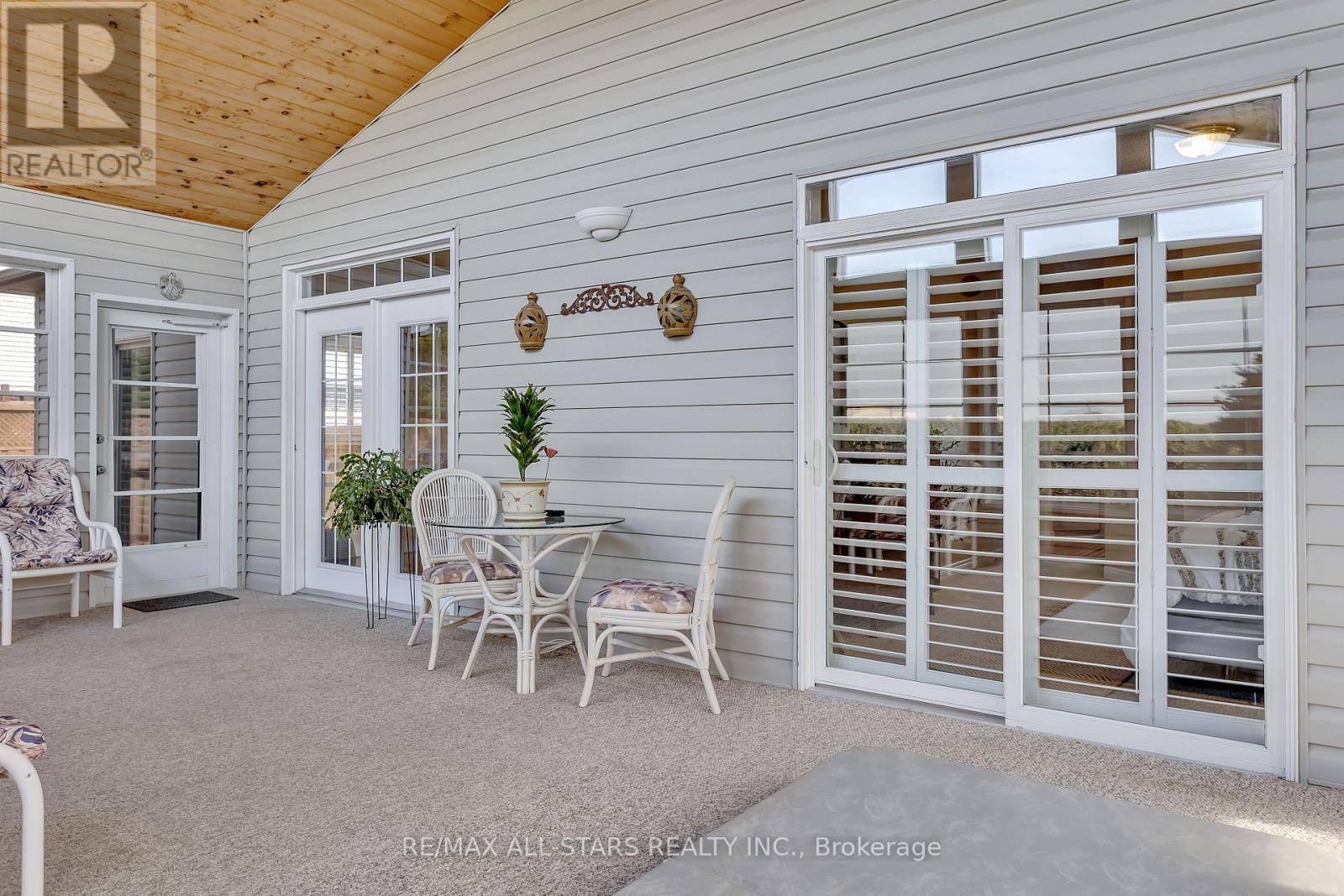 25 Sylvester Drive, Kawartha Lakes (Lindsay), Ontario  K9V 6E7 - Photo 15 - X12299261