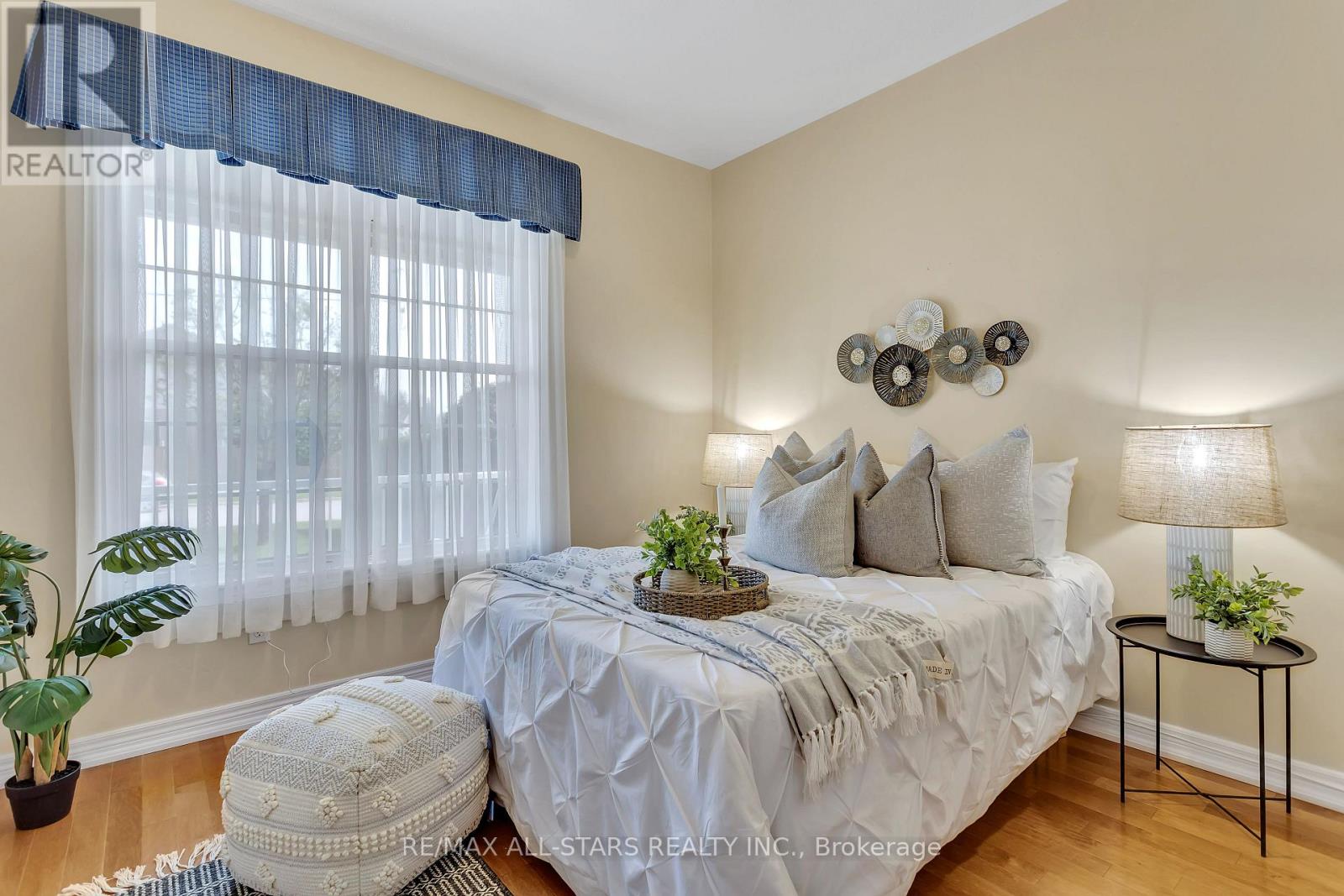 25 Sylvester Drive, Kawartha Lakes (Lindsay), Ontario  K9V 6E7 - Photo 20 - X12299261