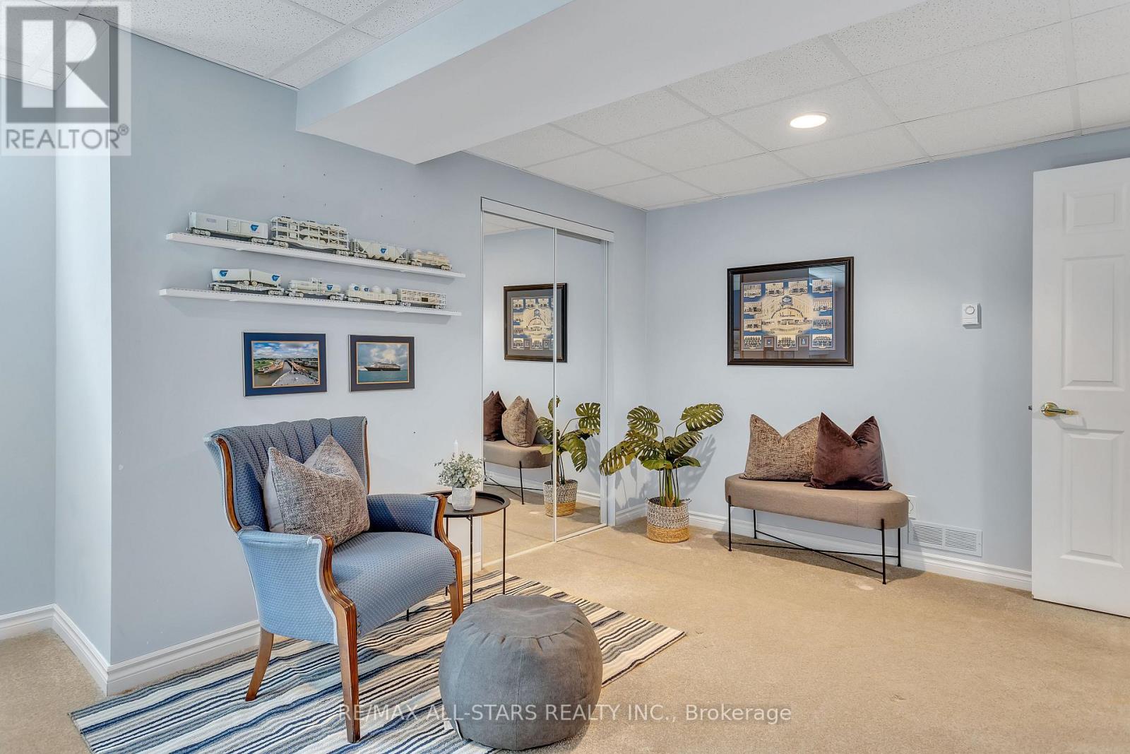 25 Sylvester Drive, Kawartha Lakes (Lindsay), Ontario  K9V 6E7 - Photo 30 - X12299261