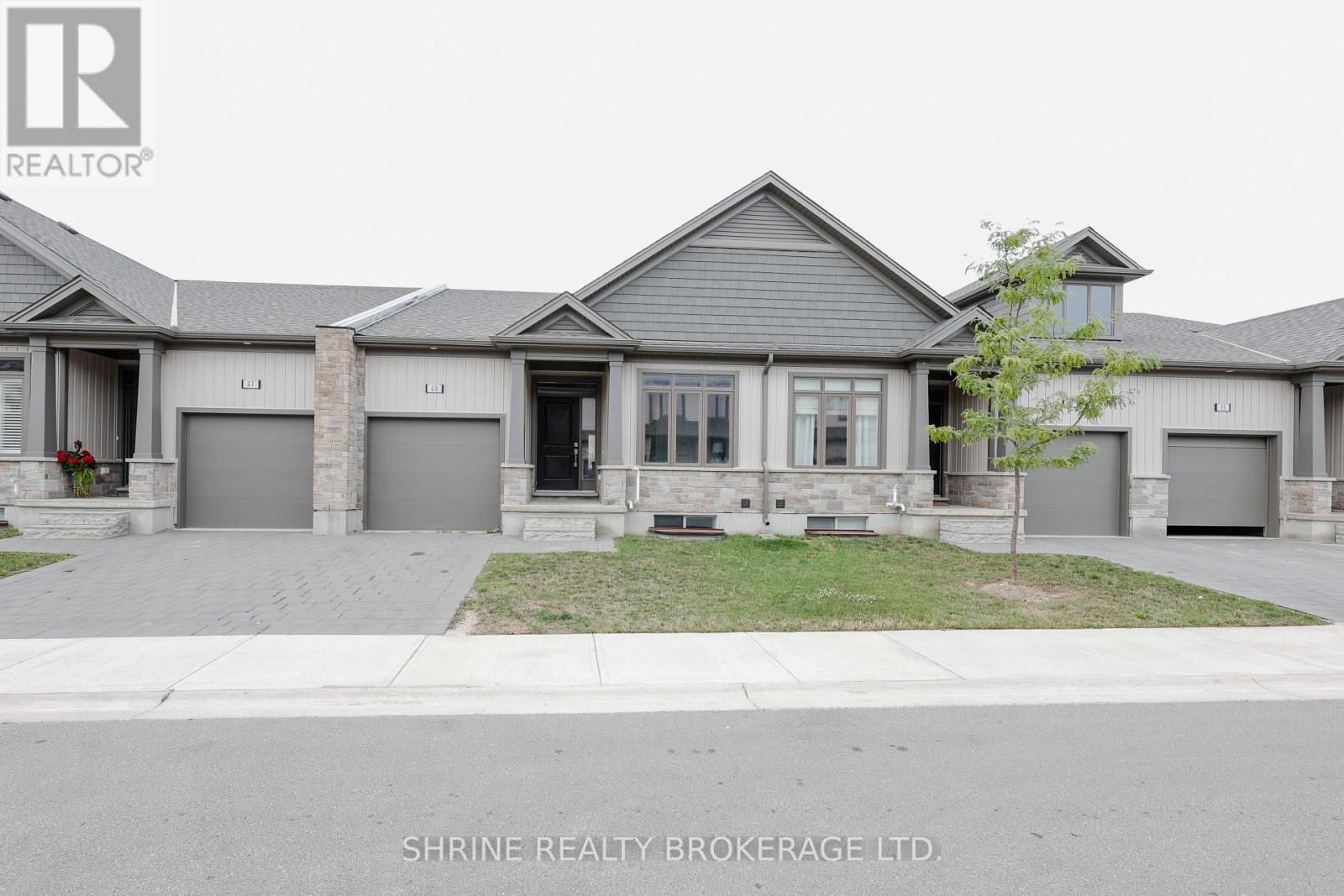 Property at 49 - 745 CHELTON ROAD image 1