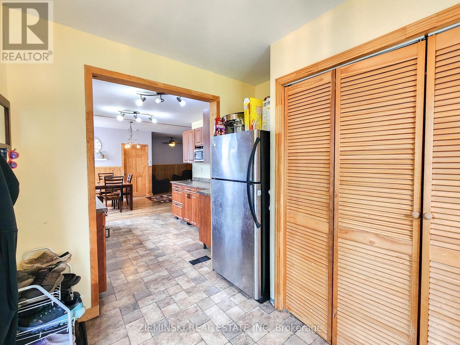 1372 Highway 11 S, Black River-Matheson, Ontario P0K 1N0 - Photo 6 - T12299259