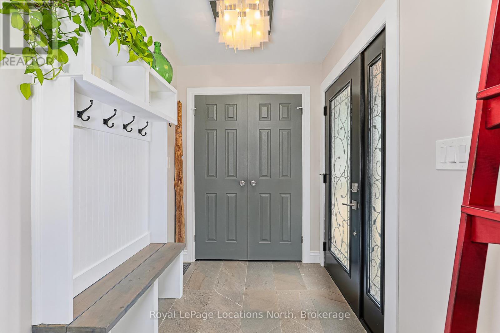 434 Oak Street, Collingwood, Ontario  L9Y 2Y7 - Photo 3 - S12299287