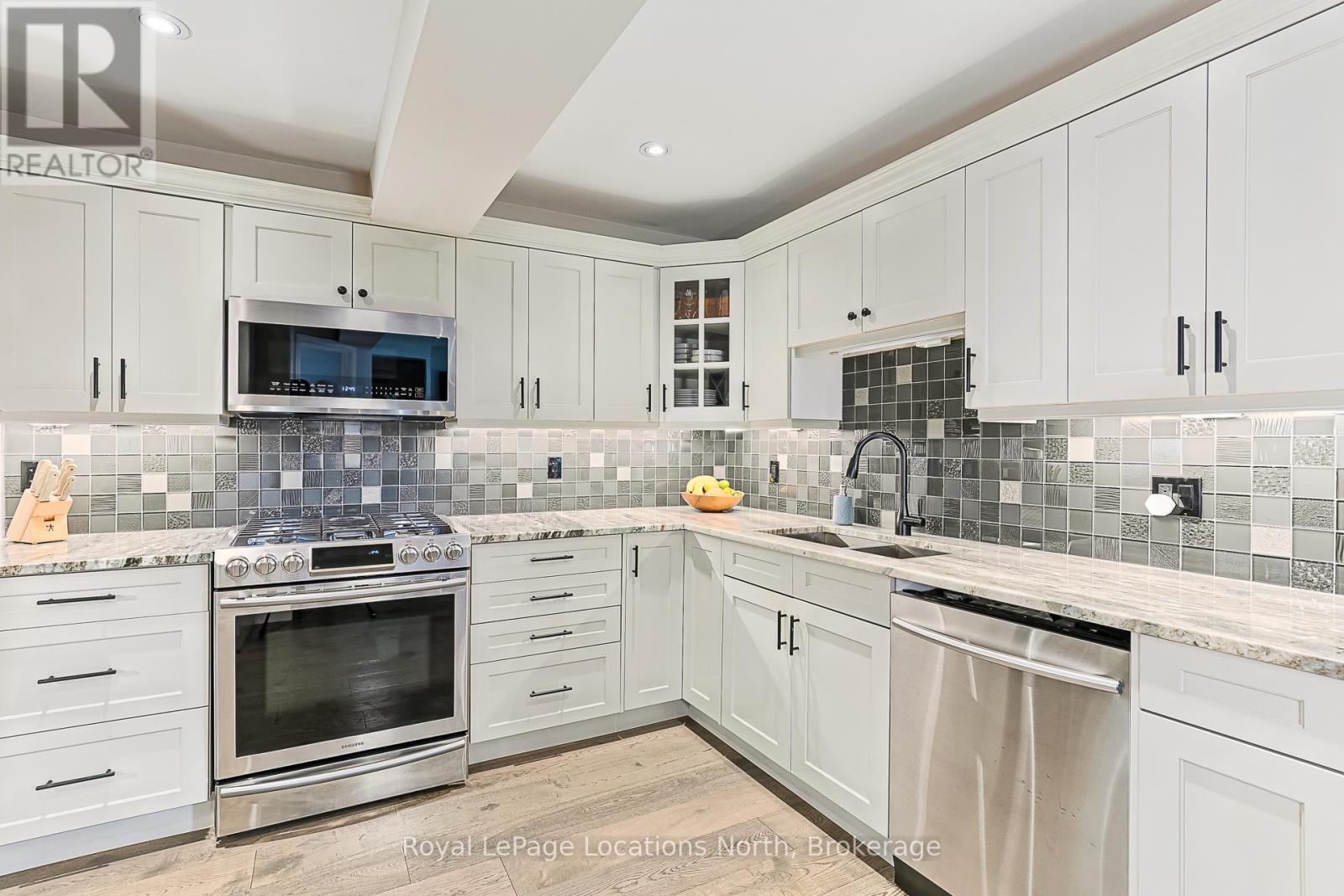 434 Oak Street, Collingwood, Ontario  L9Y 2Y7 - Photo 7 - S12299287