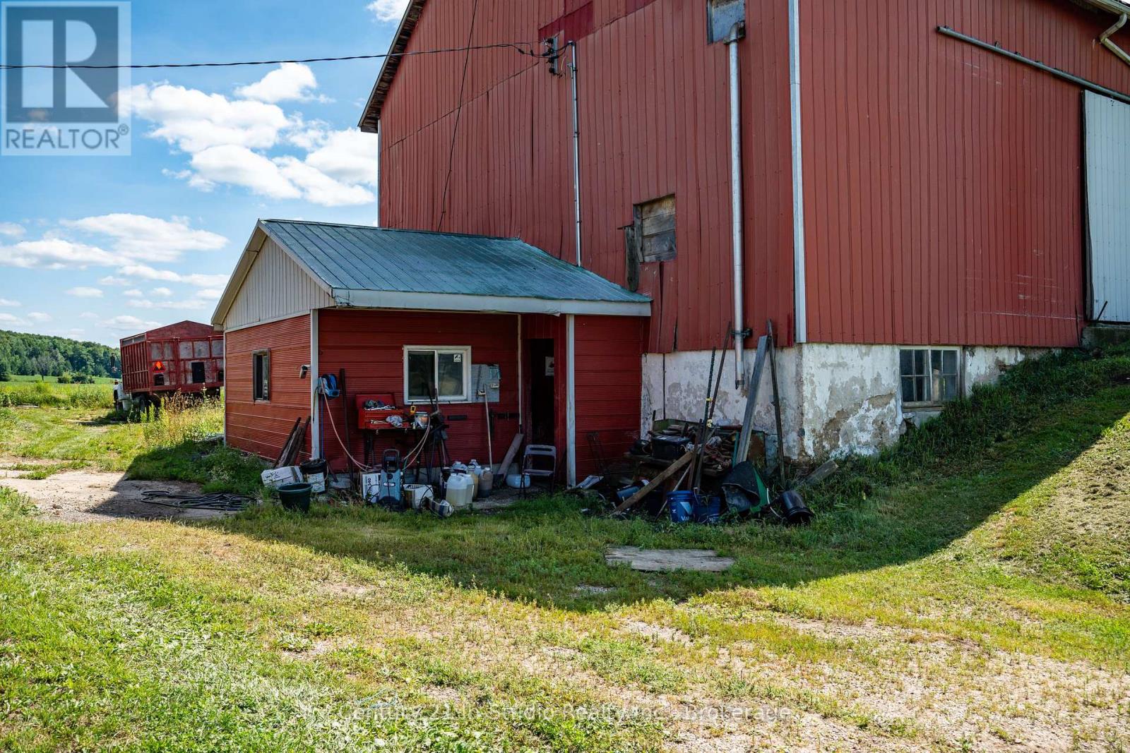 425158 Irish Lake Road, Grey Highlands, Ontario  N0C 1H0 - Photo 41 - X12299283
