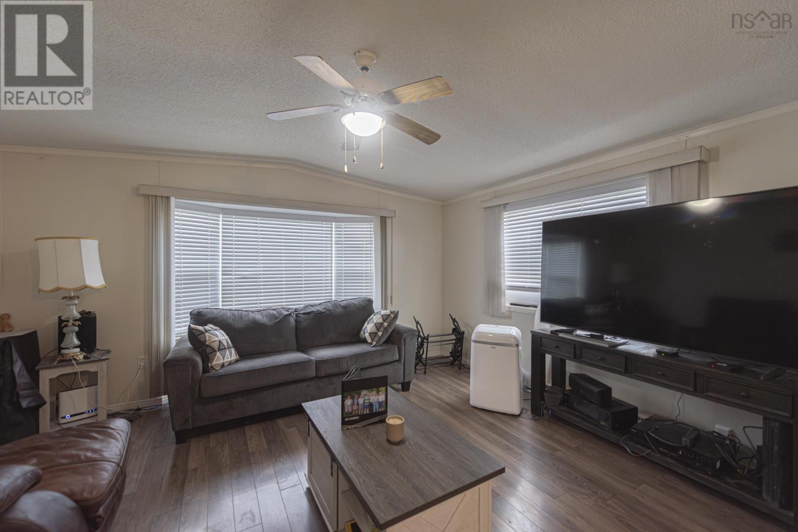 10 High Street Estates, New Glasgow, Nova Scotia  B2H 4B8 - Photo 3 - 202518309